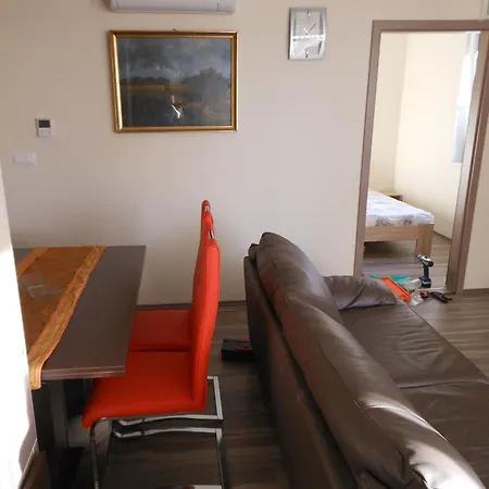Solar Golden Apartment